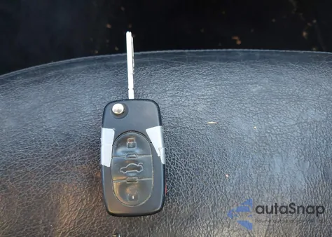 2000 Volkswagen Passat Glx from USA, damaged, VIN WVWPD23B8YP210280